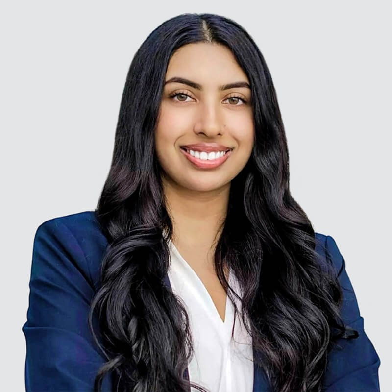 Sarah Simon Team Headshot