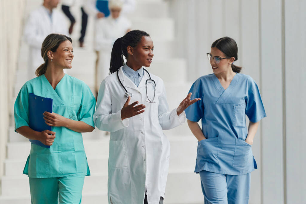 Clinical experience pathway for pre-med students