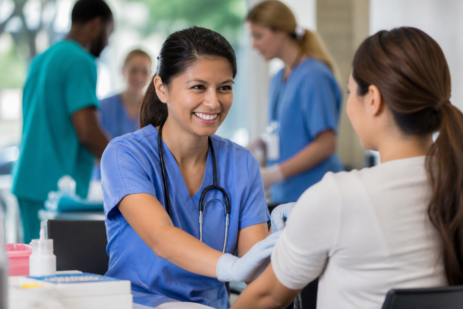 do externships help you get a healthcare job medical trainee gaining hands-on clinical experience with a patient in a real healthcare setting